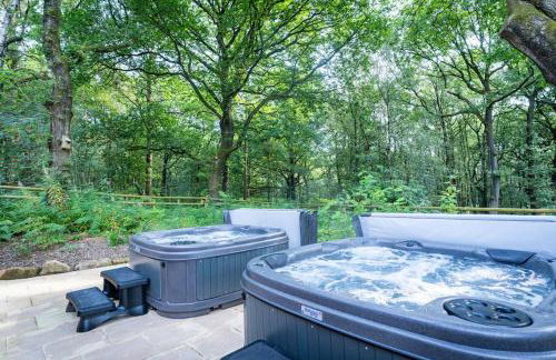 Throwley, woodland lodge with hot tubs for 14 - Foto 62