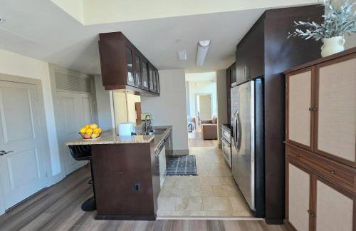 Downtown Beautiful 3-bedroom Apartment Steps to Convention Center, Petco Park! - Foto 37