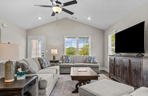 The 54th Cottage Close to Commerce Shopping home - Foto 9