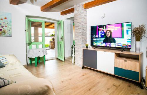 Adorable Holiday Home With Pool and Terrace - Foto 51