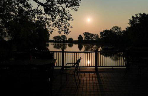 Secluded Waterfront A-Frame Cabin w/ Pvt Lake - Foto 21