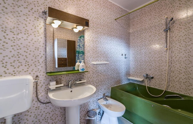 Apartment 1202 - Photo 31