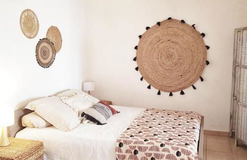 Appartement T2bis Sartène 60m2 avec jolie terrasse de 25m2 et vue panoramique mer et montagne sur le Golfe du Valinco - Quartier calme à 10mn à pied du centre ville - Idéal pour 4 personnes et possibilité de 6 couchages - Place de parking réservée - Foto 20