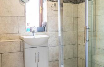 2 Bedroom Rural Escape In Peaceful Elmswell - Photo 28