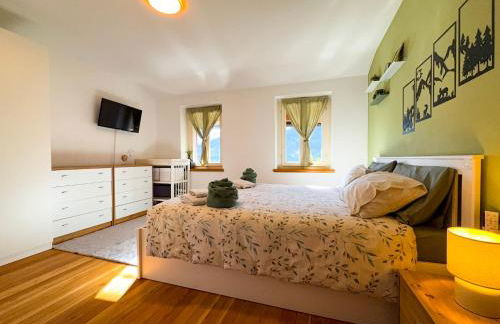 White peak - in the Comelico countryside - Foto 11