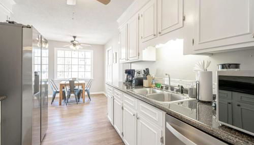 Serene on Sonning- Close to I-26- 20 Mins to Midtown - Foto 4