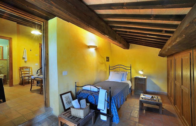 Holiday Home in Pontano With Garden - Foto 3