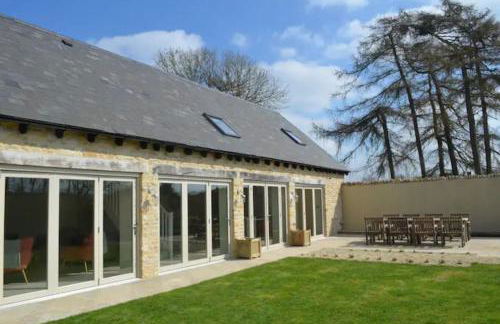 Stone Barn, contemporary barn conversion - Photo 38