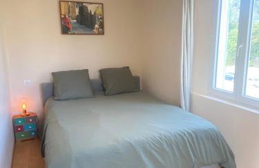 Great flat! 12 minute walk from train station and Palais - Foto 9