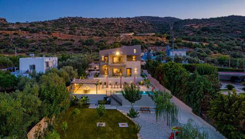 Chris villa with private ecologic pool and kid's playground! - Foto 3