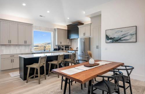 Cliffside Modern Villa - Hot Tub Stunning Views - Foto 12