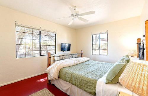 Hawthorne Manor | 3BD in Central Tucson w/ Patio - Foto 9
