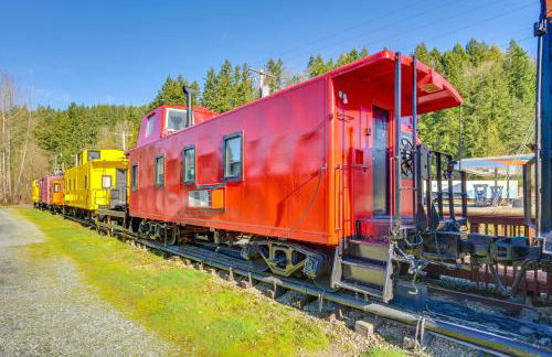 Historic Cupola Caboose with Mountain Views in Elbe - Photo 22