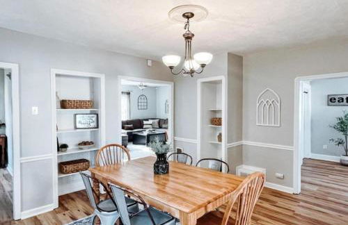 Large 4 Bedroom Home Close to Airport and IX Center - Photo 48