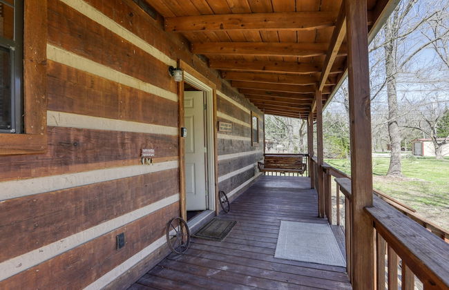 Creekside Memories - 2 Bedrooms, 2 Baths, Sleeps 6 Cabin by RedAwning - Foto 15