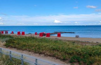 Meereszauber - Wo Urlaub Wellen schlägt & Herzen leuchten - Dein sonniger & ruhiger Ankerplatz, an dem sich Steilküste, Strand & Ostseeblick vereinen - Foto 33
