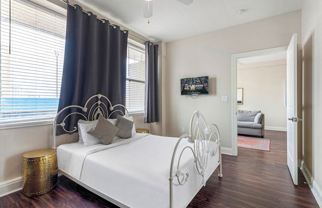 Spacious Modern Condos near French Quarter - Photo 46