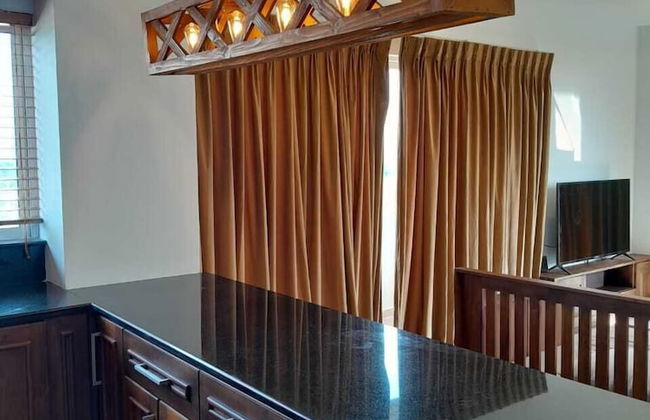 Ocean Breeze Condo - Photo 13