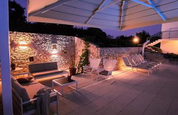 Villa Bacio with heated pool, starlink internet - Foto 8