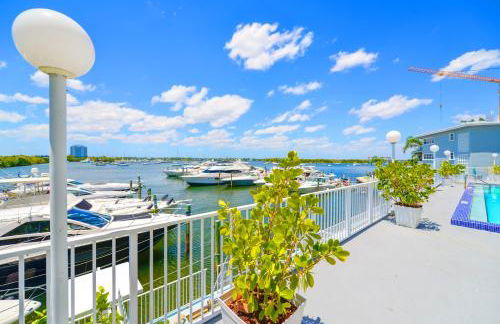 Sunset Bay Studio North Bay Village Getaway - Foto 14