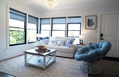 La Jolla Beach Villa Gem - Photo 1