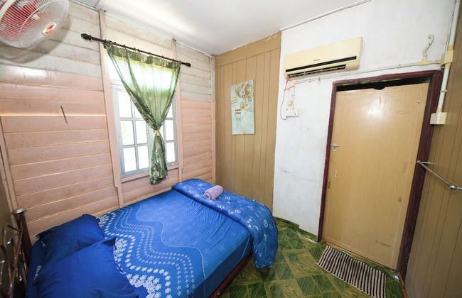 OYO 90990 Sri Tempurung Homestay - Foto 33