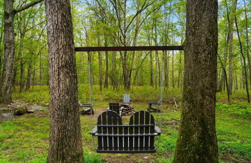 Perfect Couples Cabin Fireplace Firepit & Wine Nearby - Foto 23