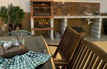 Casa Enric , con zona infantil, piscina y parking privado - Foto 2