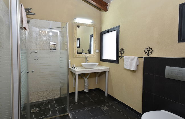 Niflaot Hagolan - Photo 23