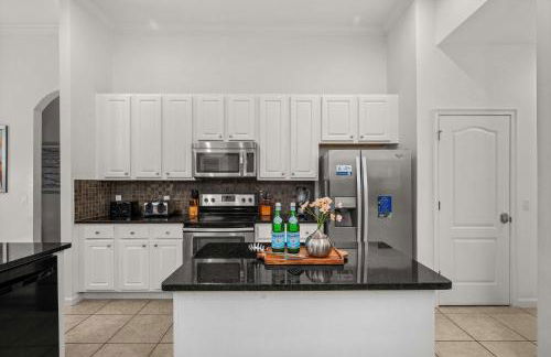 Heated Pool Lazy River Game Room 12 MI to Disney - Foto 16