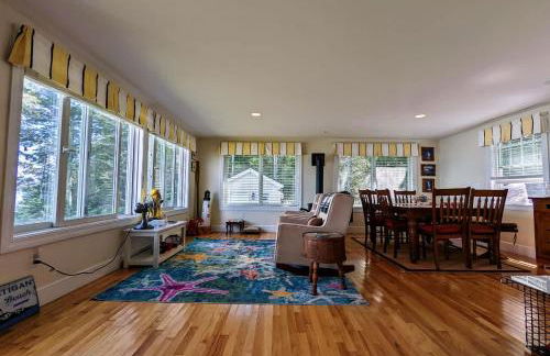 Oceanfront Jellison Beach House - Photo 7