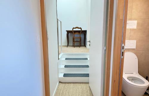 Le Pressoir, maison au calme, grand jardin, vue dégagée sur les champs, belle terrasse, 3 chambres, 2 sdb, 2 WC, parking privé, 5 kms de Bayeux et 7 kms plage d'Arromanches au coeur des plages du débarquement - Foto 26