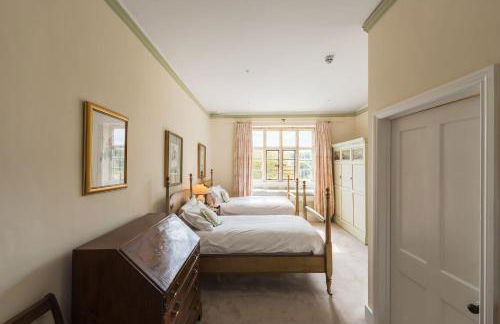 Ebrington Manor by Birch Stays - Photo 43