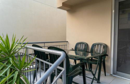 Comfortable 3-Bedroom Seaside Maisonette - Photo 21