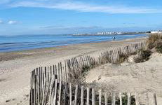 La Voile Bleue où il fait bon être plage et commerces à pied - Photo 37