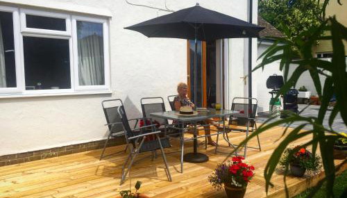 Sea Bean 2 Bedroom House Manorbier Tenby Pet Friendly - Foto 3, Garden, Garden view