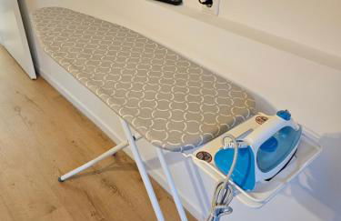 Modern Homes - Voll ausgestatte Wohnung - Balkon - Hotelbetten - 4K TV - WLAN - Foto 28