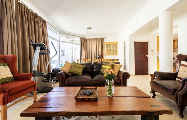 Bantry Beach Luxury Suites - Photo 41