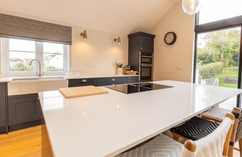 Golwg y Lan - A stunning home for 10 with sea views - Foto 11