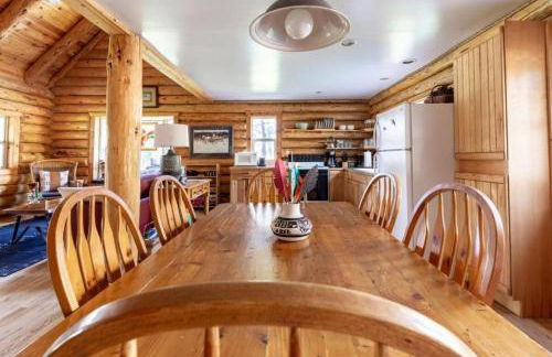 Peaceful Waterfront Log Cabin near Crater Lake National Forest, Oregon - Foto 65