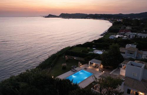 Beachfront Villa Victoras - With private beach - Foto 9