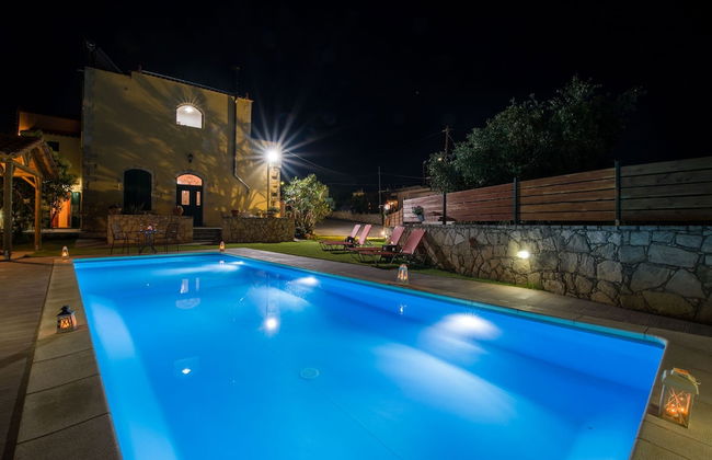 Skandalis Apartments With Pool - Photo 6