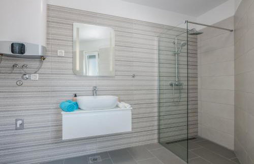 Apartments Villa "Aurea" with pool - Photo 27