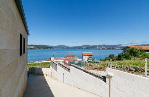 Casa nueva con piscina y vistas al mar - Foto 17