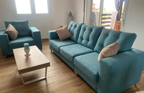 This spectacular 3-bedroom apart - Photo 4