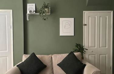 Hoole House- Bright and modern 2 bedroom house, close to Chester train station and the City Centre - Photo 23