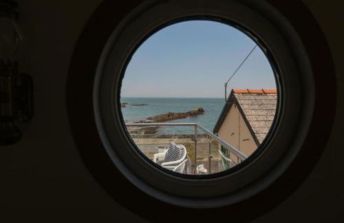 Min Y Traeth - Photo 5