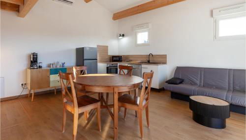 Beautiful Apartment In Eyragues - Foto 4