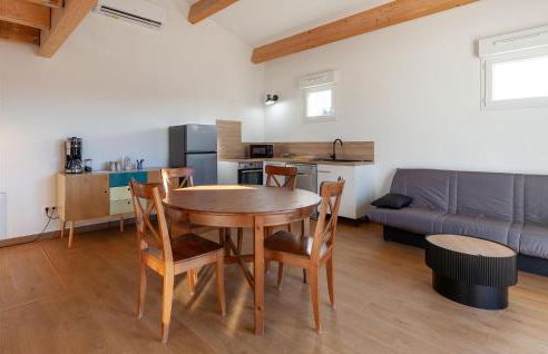 Beautiful Apartment In Eyragues - Foto 4