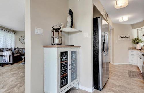 Pool and Dock Access Lakefront Hot Springs Condo! - Foto 19